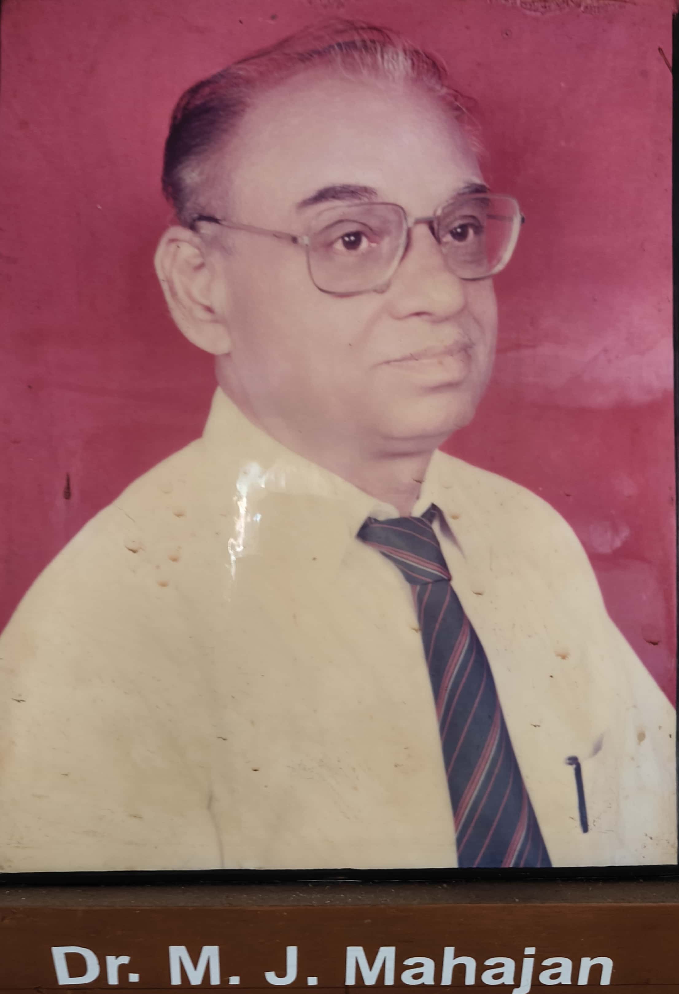Photo of Dr. R.S. Dalvi